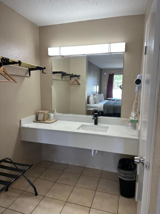 Travelers Rest Motel Bogalusa エクステリア 写真